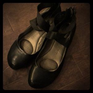 Ballet flats